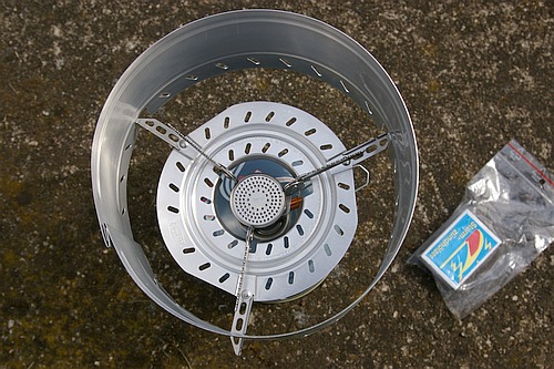 GSI Pinnacle Dualist s v�trolamem nasazen�m na va�i�i.