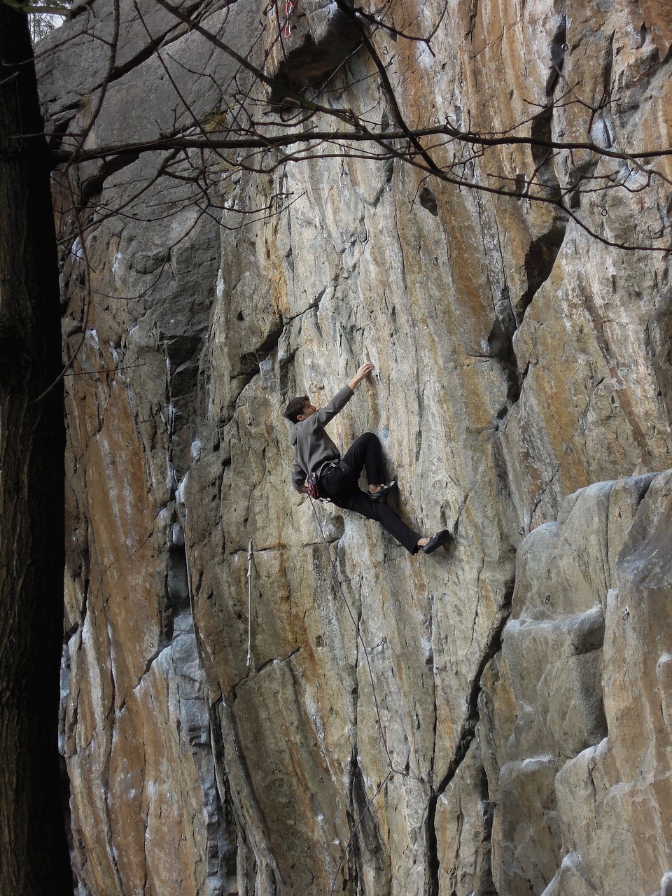 Kliknut�m zav�ete okno.