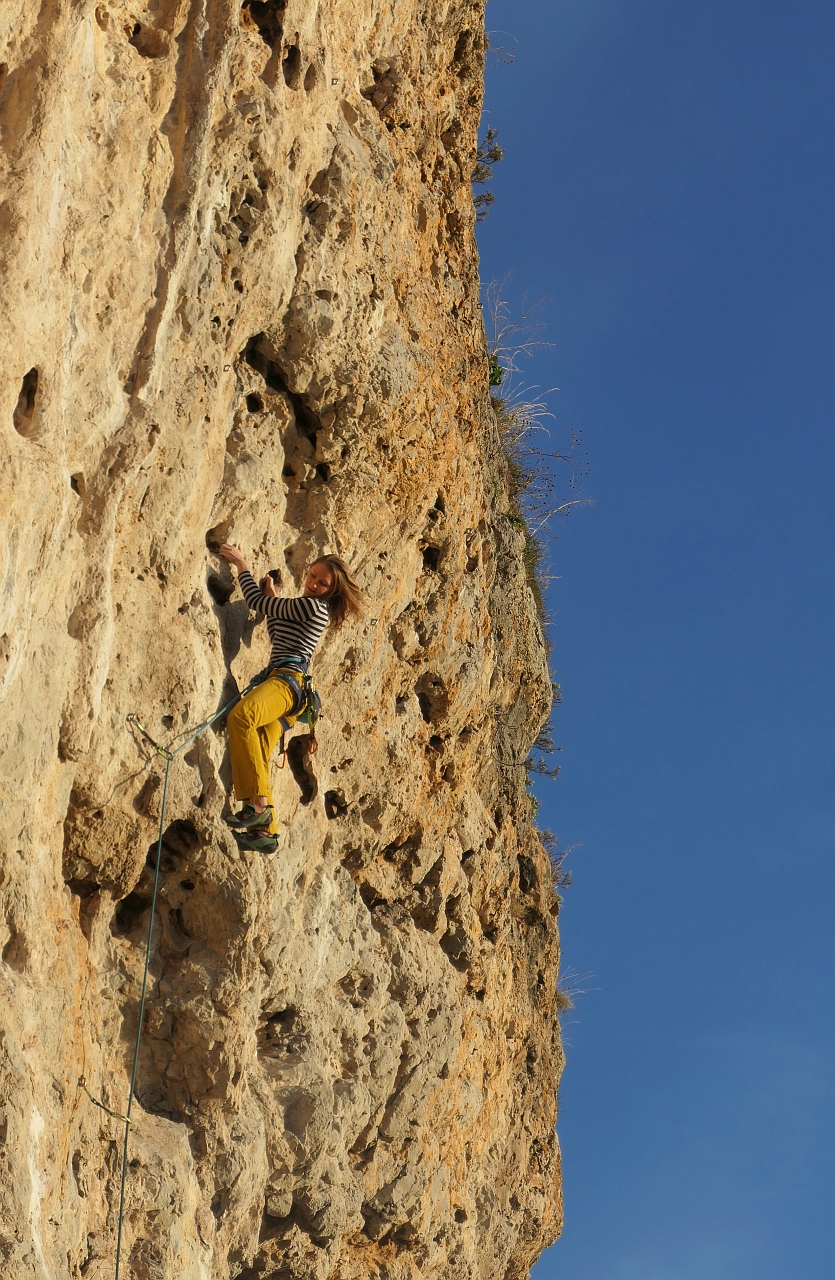 Kliknut�m zav�ete okno.