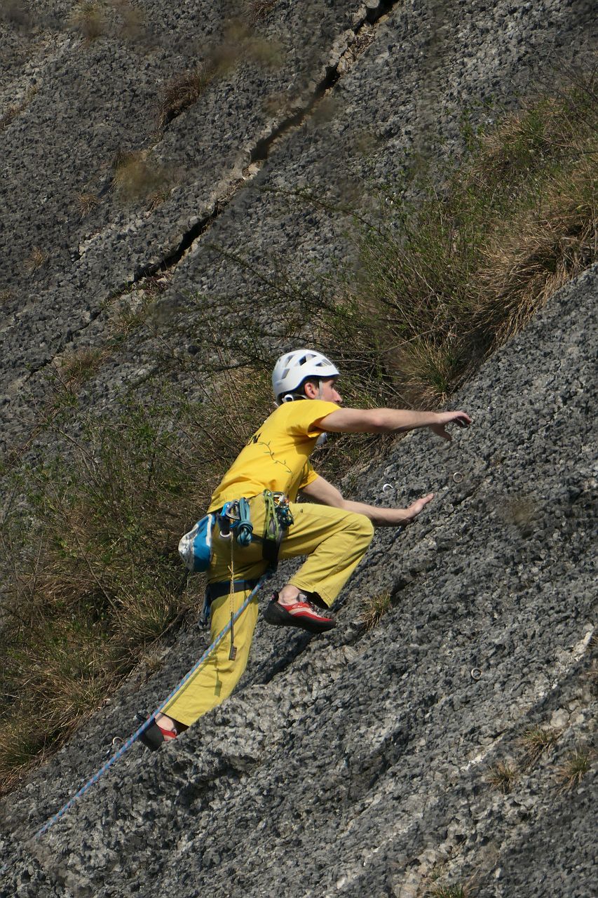 Kliknut�m zav�ete okno.