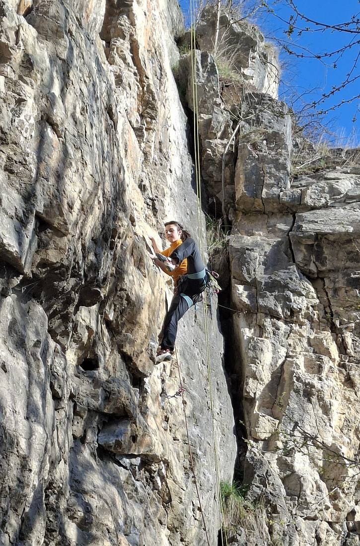 Kliknut�m zav�ete okno.