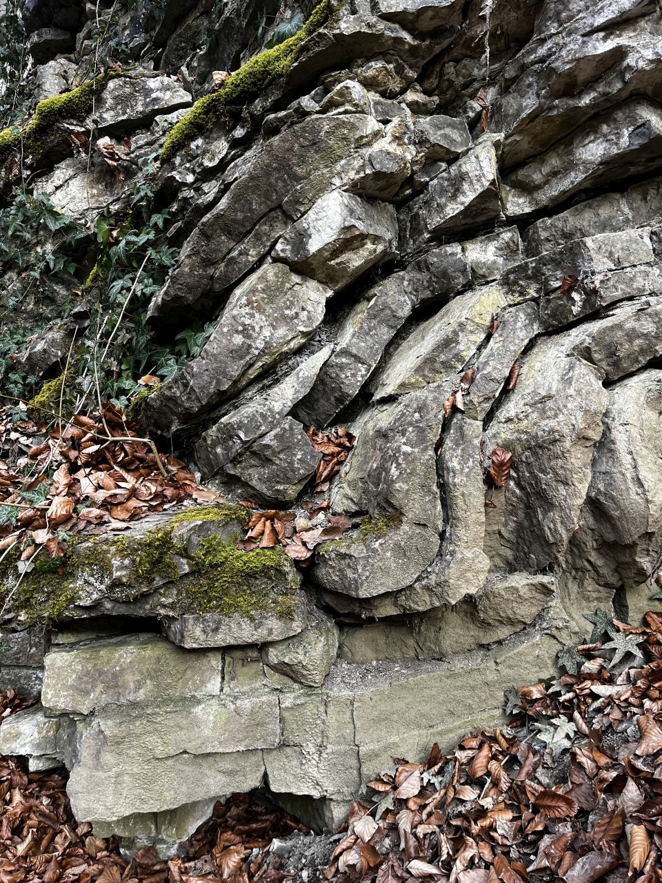 Kliknut�m zav�ete okno.